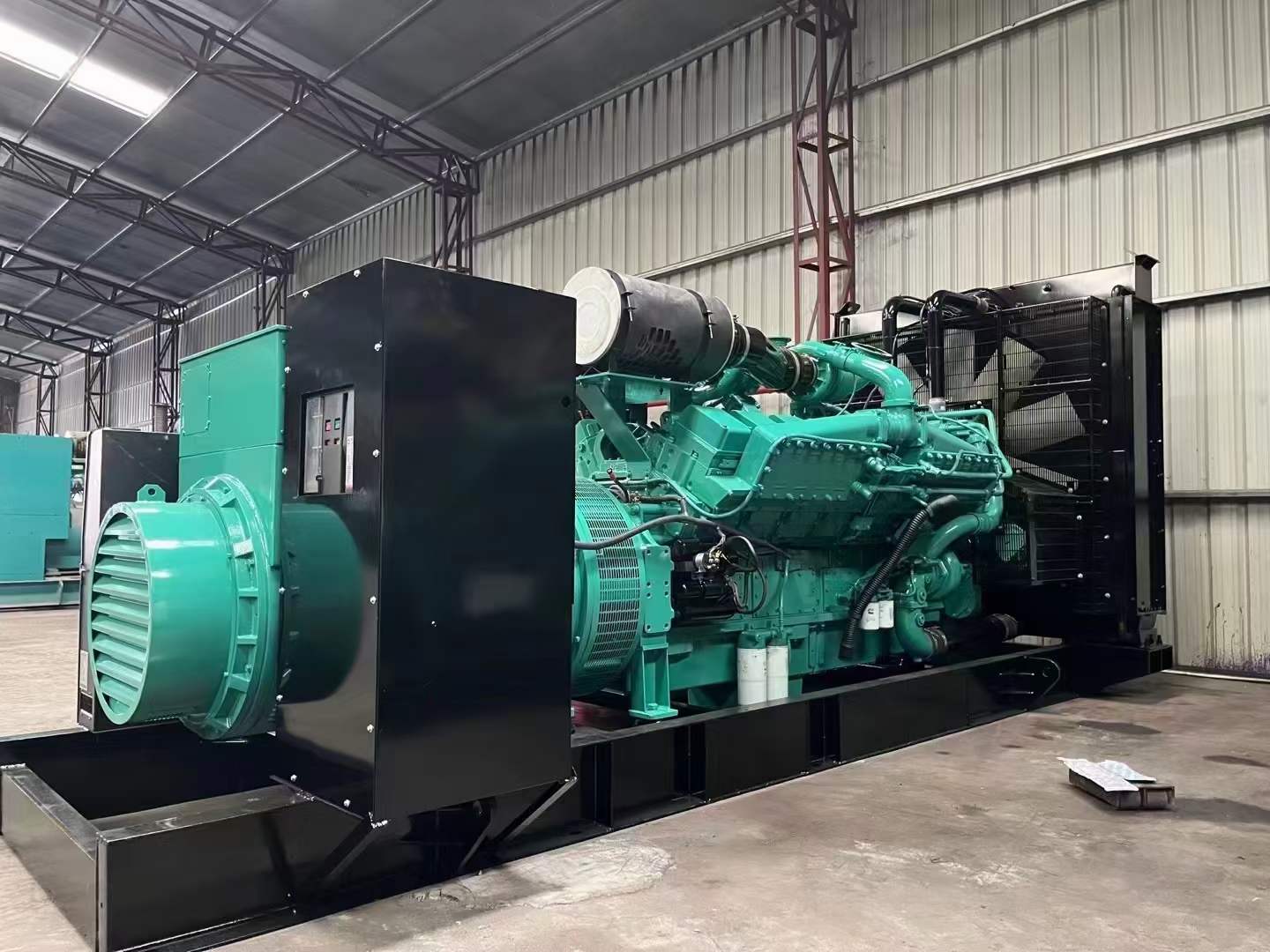 濠江如何评估无功补偿装置的性能和效果？