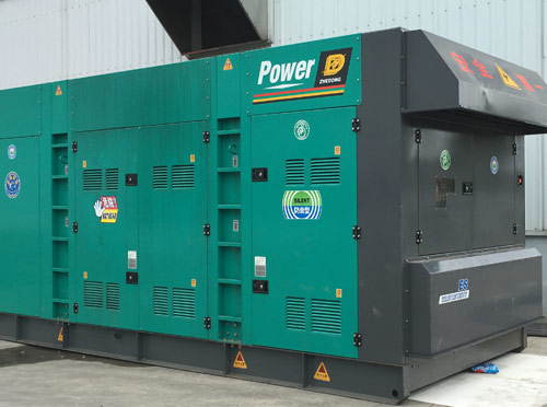 濠江升级发电机组的过程中需要注意哪些安全事项？